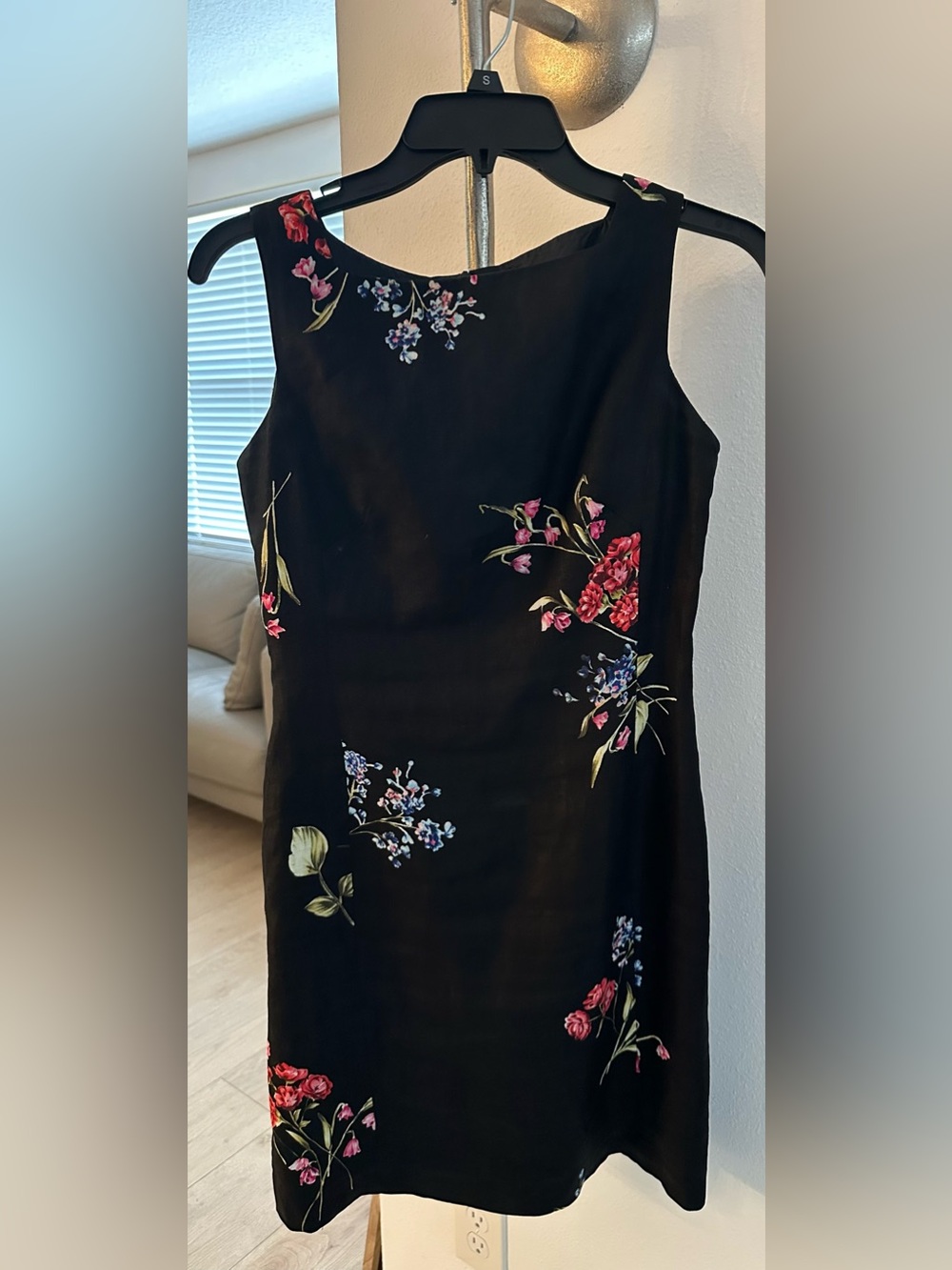 Linen 100 per Jones New York Black Floral Mini Dress with Pink and Blue Accents